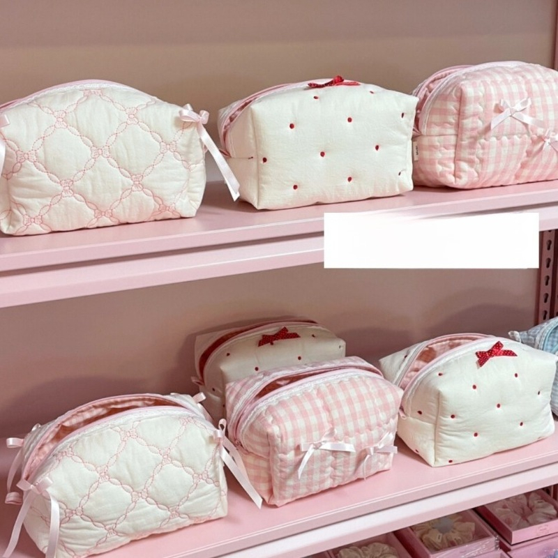 New Quilted Ins Makeup Bag Han - огляд і ціна Beauty Makeup Edit