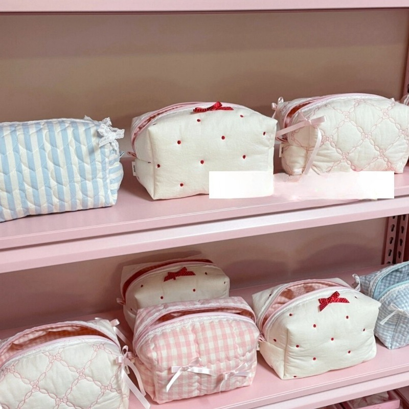 New Quilted Ins Makeup Bag Han - огляд і ціна Beauty Makeup Edit